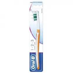Cepillo de Dientes Classic Medium