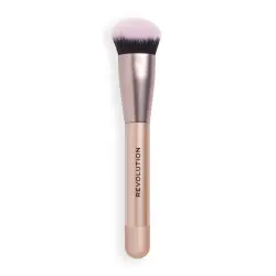 Makeup Revolution - Brocha para base de maquillaje Angled Issues - R8