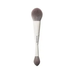 M160 DUAL-ENDED POWDER BRUSH Brocha para polvos