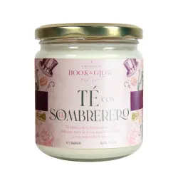 Book and Glow - *Mundos Extraordinarios* - Vela de soja vegana - Té con el Sombrerero