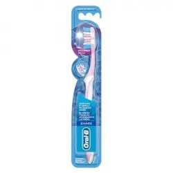 Oral B - Cepillo de dientes 3D White Luxe Radiante - 40/Medio