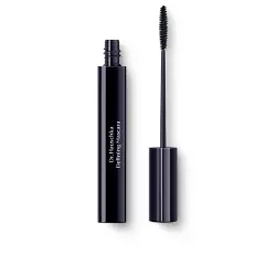 Defining mascara #Black