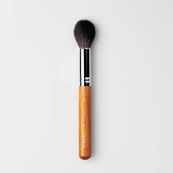 Tapered Highlighter Brush - ETNIA COSMETICS - Comparador de precios