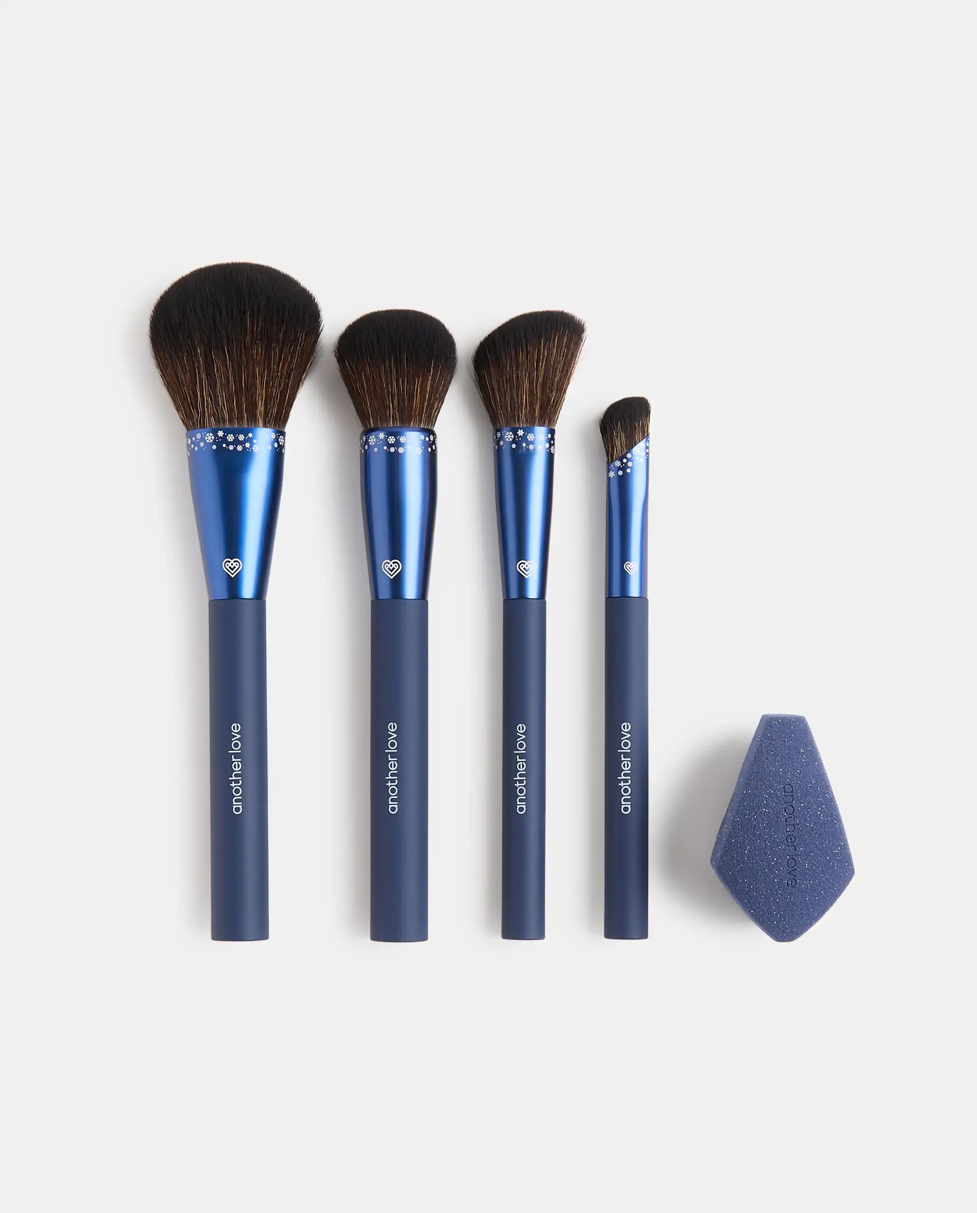 Set Ensencial de Maquillaje: 4 Brochas Copo + Esponja Another Love - Another Love - Comparador de precios