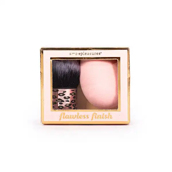 Leopard Set Kabuki Brush And Blending Sponge - TRI-COASTAL - Comparador de precios