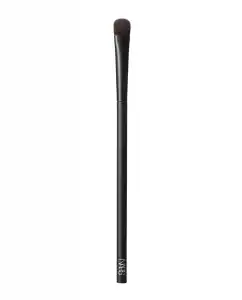 Nars - Brocha Pequeña Para Sombras De Ojos Small Eyeshadow Brush Nº 21